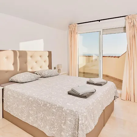 Beautiful Penthouse بيت للعطل *